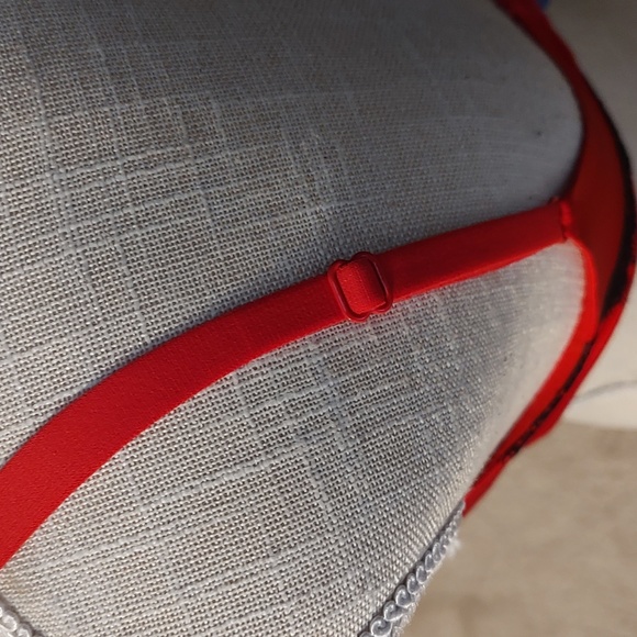 🥰EUC Victoria's Secret Very Sexy Push Up Underwire Bra, Hot Red, 32D - Picture 6 of 8